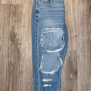 American eagle mom jeans with rips